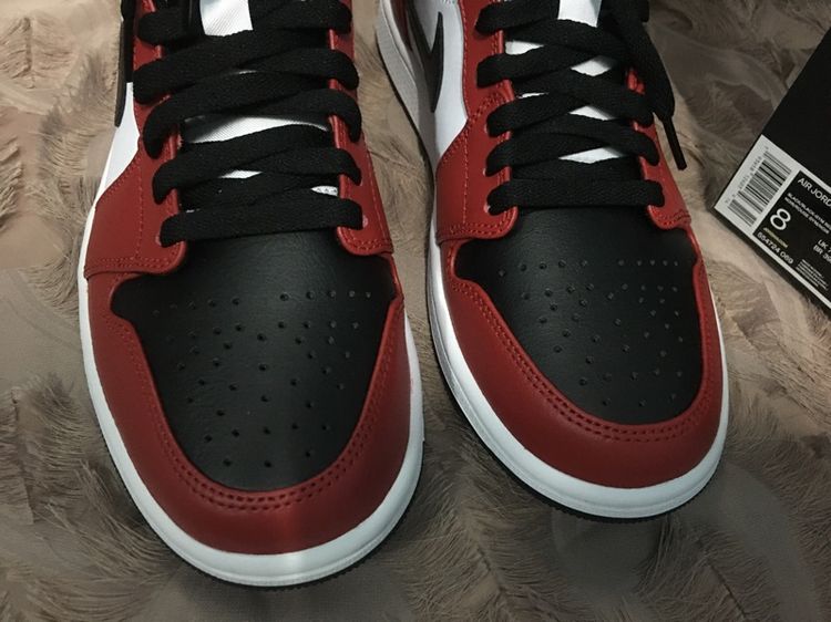 Nike air Jordan 1 mid black toe รูปที่ 11