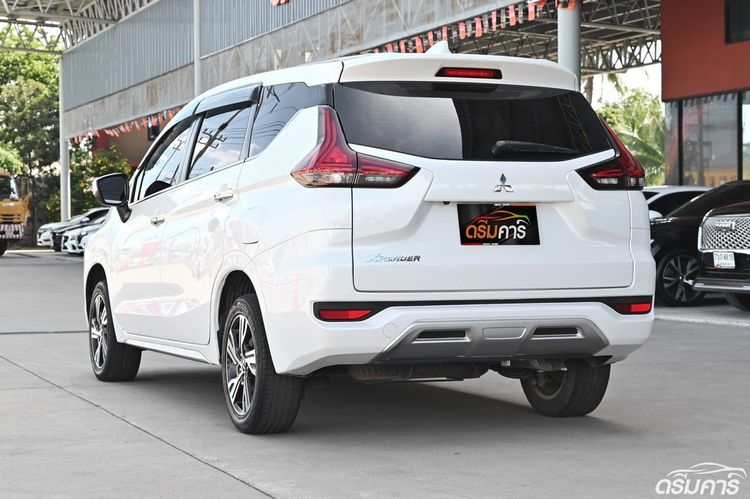 Mitsubishi Xpander 2021 1.5 GT Utility-car เบนซิน ไม่ติดแก๊ส เกียร์อัตโนมัติ ขาว รูปที่ 3