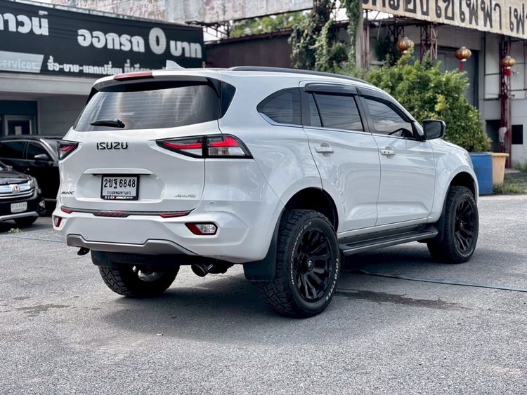 Isuzu MU-X 2021 3.0 Ultimate AT 4WD Utility-car ดีเซล ไม่ติดแก๊ส เกียร์อัตโนมัติ ขาว รูปที่ 4