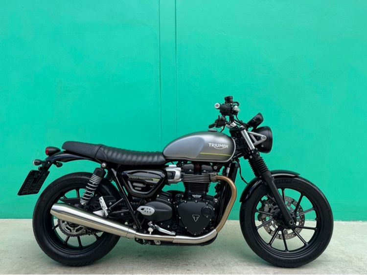 รุ่นอื่นๆ 2023 Triumph Speed twin900 สีเทา ปี22จด23 วิ่ง2,000 