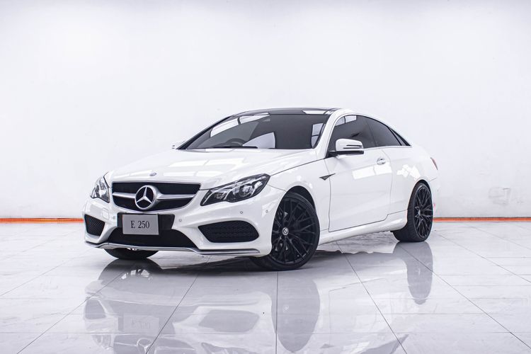 Mercedes-Benz E-Class 2016 E250 Sedan เบนซิน ไม่ติดแก๊ส เกียร์อัตโนมัติ ขาว