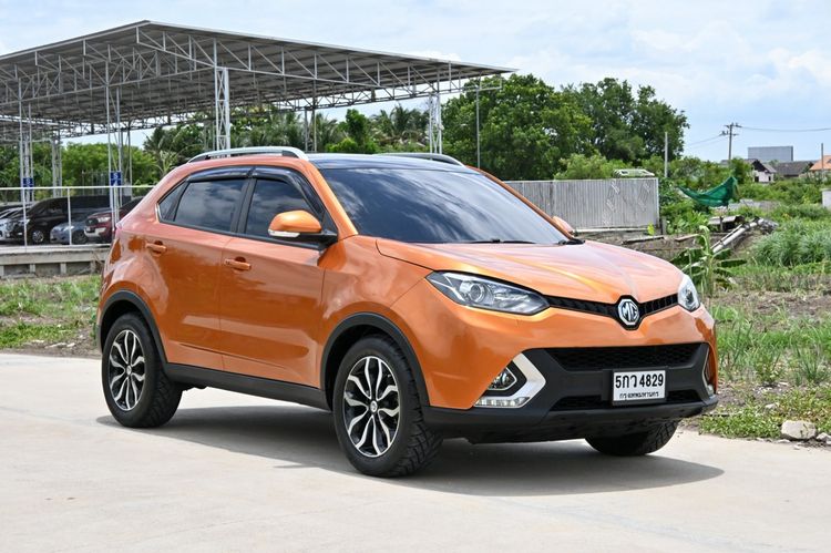 รถ MG GS 2.0 X 4WD สี ส้ม