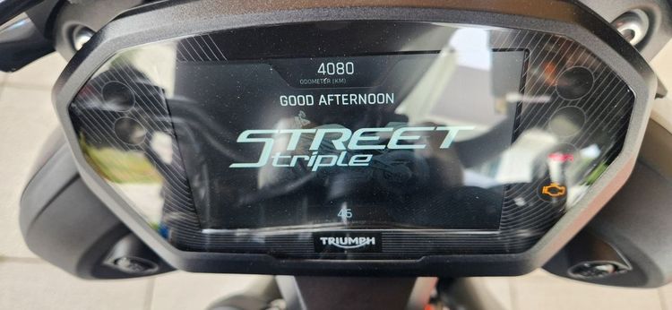 2024 Triumph Street Triple 765RS — 4,080km — Like New — Warranty to 2027 รูปที่ 7