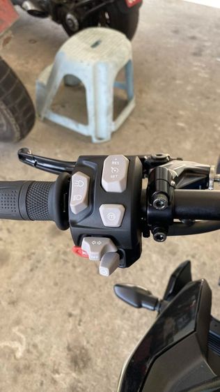 2024 Triumph Street Triple 765RS — 4,080km — Like New — Warranty to 2027 รูปที่ 11