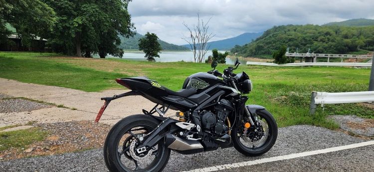2024 Triumph Street Triple 765RS — 4,080km — Like New — Warranty to 2027