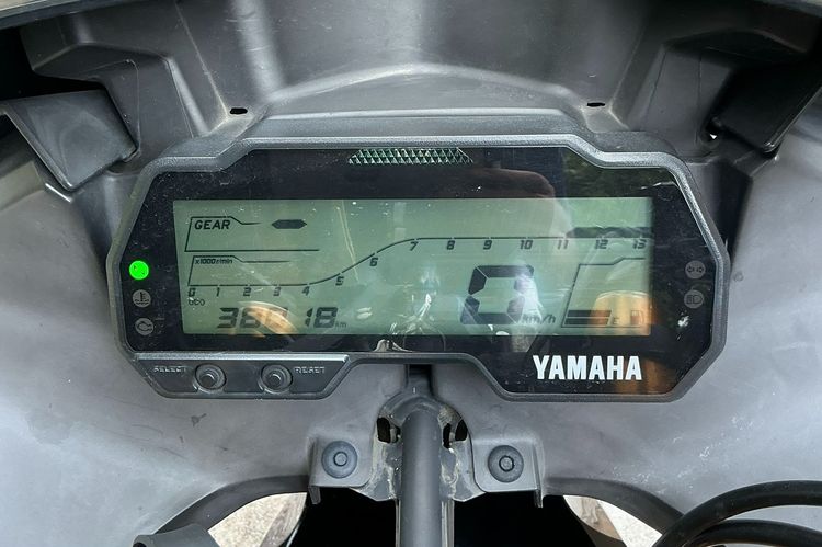 YAMAHA YZF-R15 สีน้ำดำ - น้ำเงิน 2018  รูปที่ 5