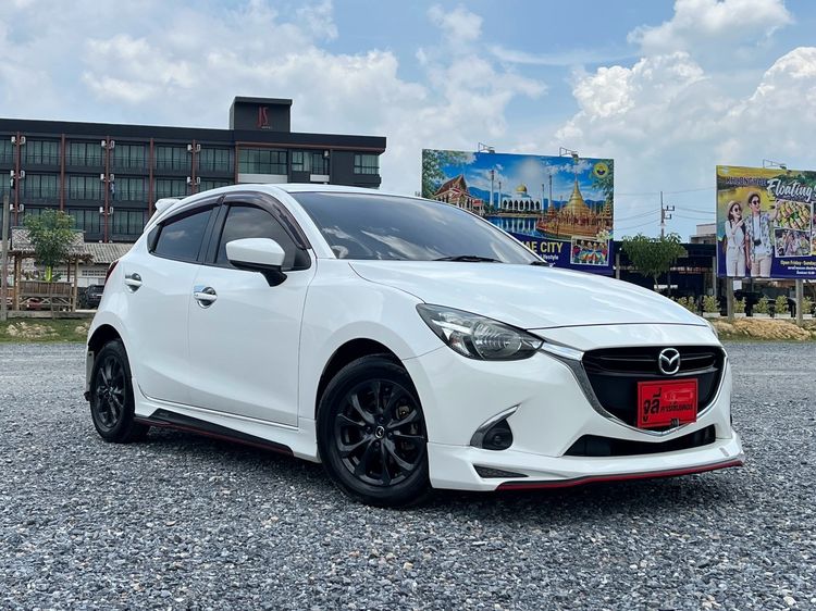 Mazda Mazda 2 2017 1.3 Sports High Connect Sedan เบนซิน ไม่ติดแก๊ส เกียร์อัตโนมัติ ขาว รูปที่ 2