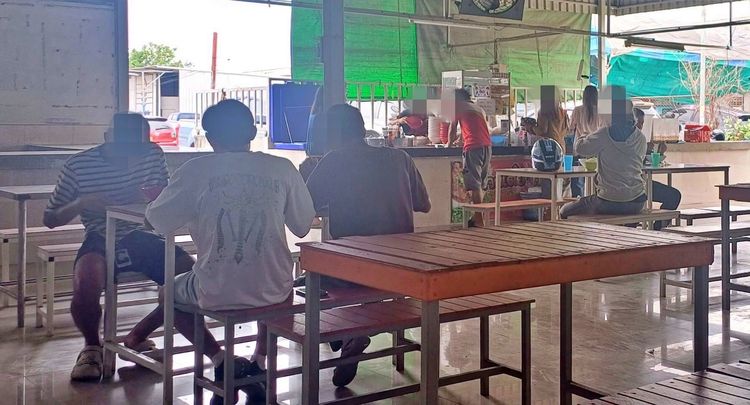 เซ้งร้านก๋วยเตี๋ยวเนื้อ ตลาดเครือบุญ ในศูนย์อาหาร ตรงข้ามปั๊ม ปตท. ใกล้การไฟฟ้านวลจันทร์ รูปที่ 3