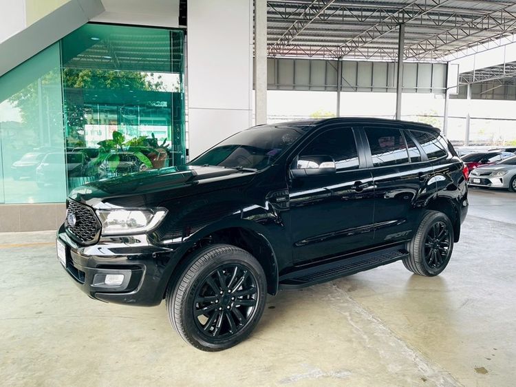 รถ Ford Everest 2.0 Titanium Sport สี ดำ