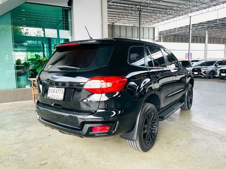 Ford Everest 2022 2.0 Titanium Sport Utility-car ดีเซล เกียร์อัตโนมัติ ดำ รูปที่ 4
