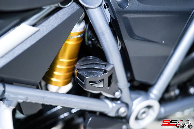 BMW R1200 GSA Triple Black Low (ตัวต่ำ) ปี2018 Quickshifter Keyless ปี๊บ 3 ใบ ราคาเร้าใจ ฟรีดาวน์ออกรถไม่ต้องใช้เงิน รูปที่ 13