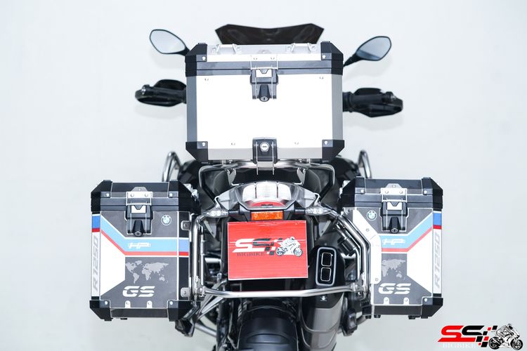 BMW R1200 GSA Triple Black Low (ตัวต่ำ) ปี2018 Quickshifter Keyless ปี๊บ 3 ใบ ราคาเร้าใจ ฟรีดาวน์ออกรถไม่ต้องใช้เงิน รูปที่ 2