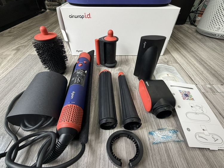 Dyson Airwrap i.d. ไดสัน