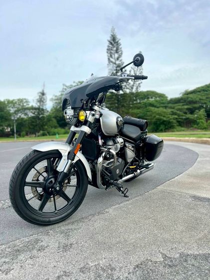 ขายดาวน์-สด Royal Enfield Super Meteor 650 รูปที่ 3