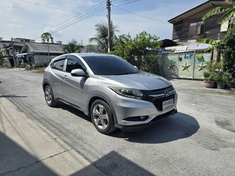 รถ Honda HR-V 1.8 E สี เทา