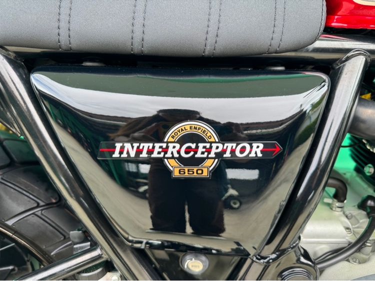 Royal enfield interceptor 650 สีเทาแดง ปี20จด21 วิ่ง6,000 โล รูปที่ 4