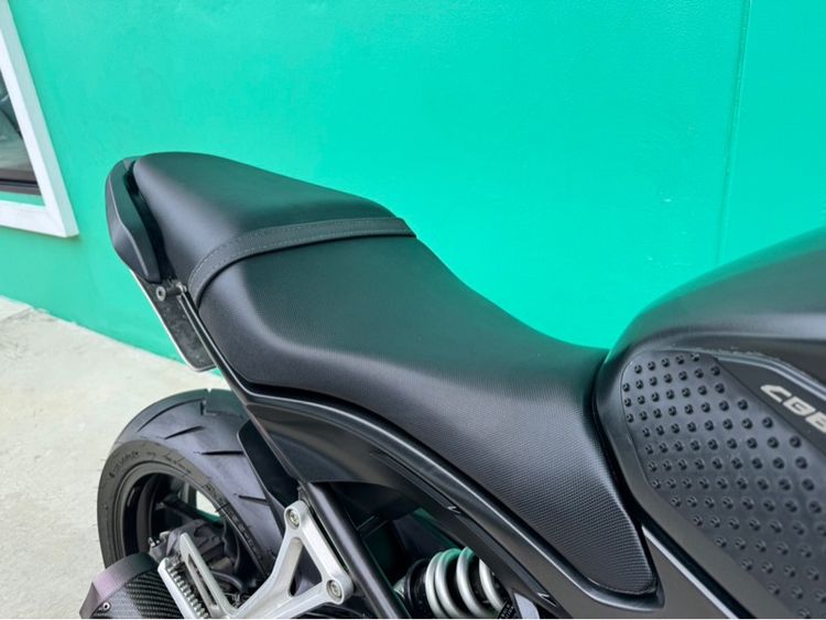 Honda CBR650F สีดำ ปี2017 วิ่ง20,000โล ไฟหน้า LED  รูปที่ 5