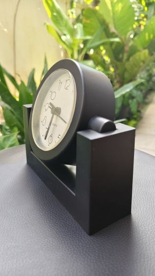นาฬิกาตั้งโต๊ะดีไซน์โมเดิร์นหมุนปรับองศาได้ เครื่อง FUDA QUARTZ งานโกดังญี่ปุ่นสภาพสวย รูปที่ 3