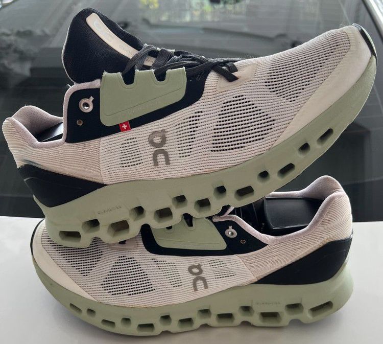 ขาย On Cloud Stratus 2 size 43/280cm สภาพสวย ของแท้ 100% รูปที่ 3