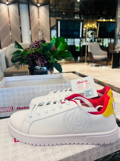 อื่นๆ UK 5 | EU 38 | US 6.5 ขาว 🚨 [ Rare Item งานสะสมหายาก ] Bata x Marvel Avengers (Iron Man Edition) ลิขสิทธิ์แท้ 100% 🔴🟡