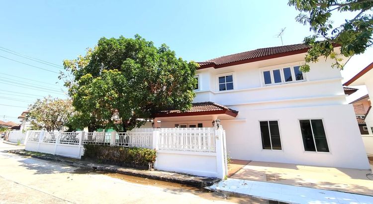 ขายด่วนบ้านไซส์ใหญ่ มบ.โรยัลปาร์ควิลล์ สุวินทวงศ์44 รีโนเวทใหม่ พร้อมอยู่