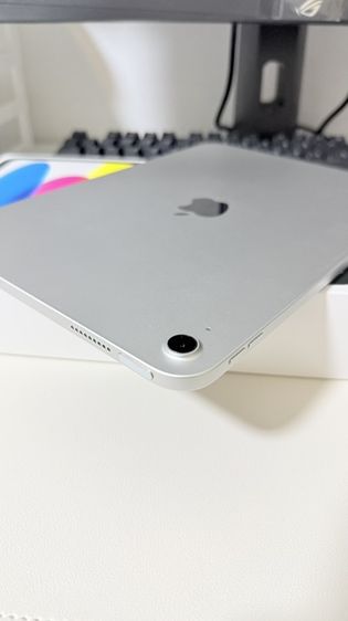 iPad Gen11 Wi-Fi 128GB สีเงิน ติดฟิมล์กระจกเรียบร้อย แถมเคส