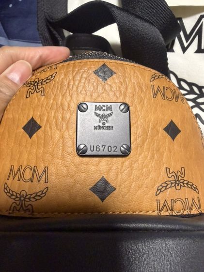 กระเป๋า MCM Stark Crossbody Visetos สี Cognac พร้อมอุปกรณ์ ใหม่เอี่ยม ไม่เคยใช้ รูปที่ 4