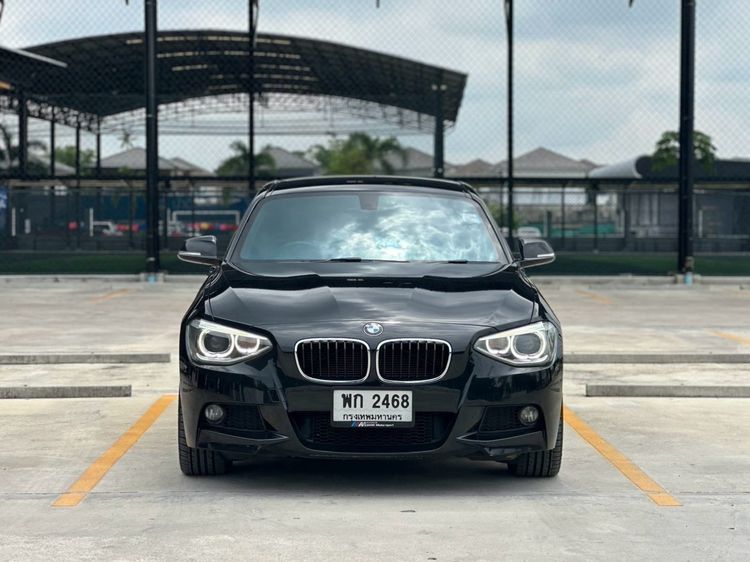 รถ BMW Series 1 116i สี ดำ