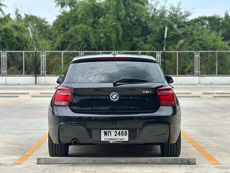 BMW Series 1 2013 116i Sedan เบนซิน เกียร์อัตโนมัติ ดำ รูปที่ 4