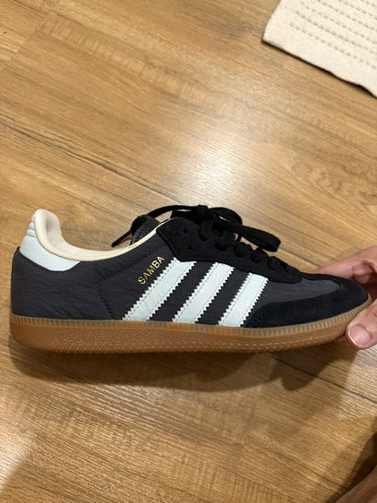 Adidas samba สีดำขีดฟ้า ไซส์40.5 ของแท้ สภาพ99เปอ รูปที่ 7