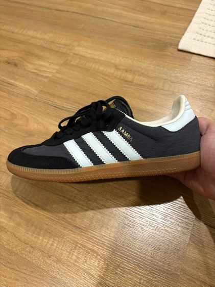 Adidas samba สีดำขีดฟ้า ไซส์40.5 ของแท้ สภาพ99เปอ รูปที่ 2