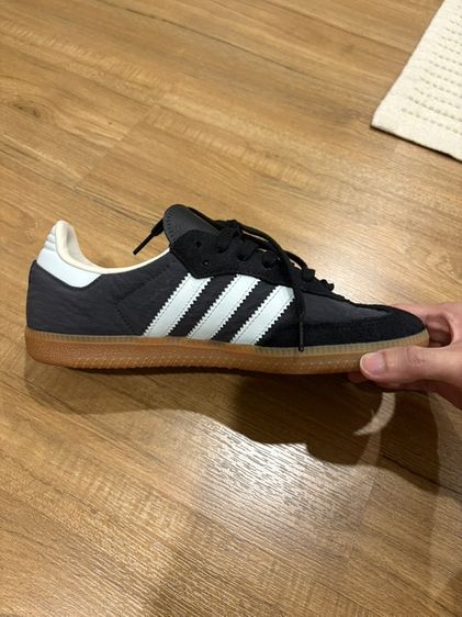 Adidas samba สีดำขีดฟ้า ไซส์40.5 ของแท้ สภาพ99เปอ รูปที่ 3