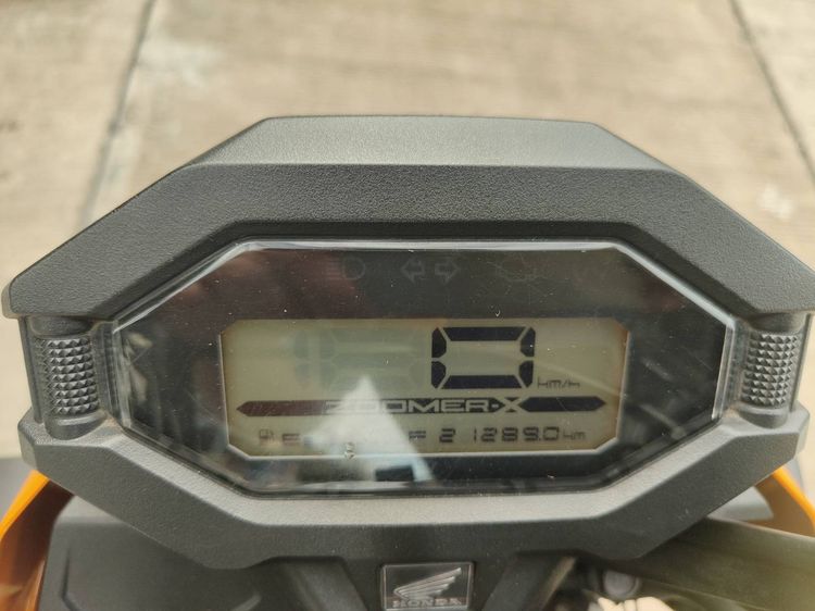 🛵ยังไงก็ขาย ZOOMER-X ปี 61(งดต่อ) เครื่องดี สีสวย สตาร์ทมือ ไมล์ดิจิตอล เล่มชุดโอนครบ+เปลี่ยนถ่ายน้ำมันเครื่องฟรี ส่งฟรี30 ก.ม รูปที่ 9