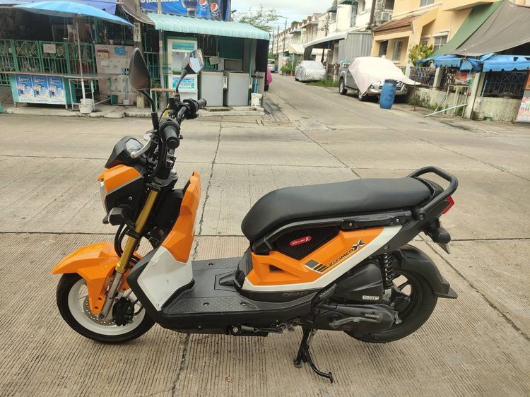 🛵ยังไงก็ขาย ZOOMER-X ปี 61(งดต่อ) เครื่องดี สีสวย สตาร์ทมือ ไมล์ดิจิตอล เล่มชุดโอนครบ+เปลี่ยนถ่ายน้ำมันเครื่องฟรี ส่งฟรี30 ก.ม รูปที่ 2