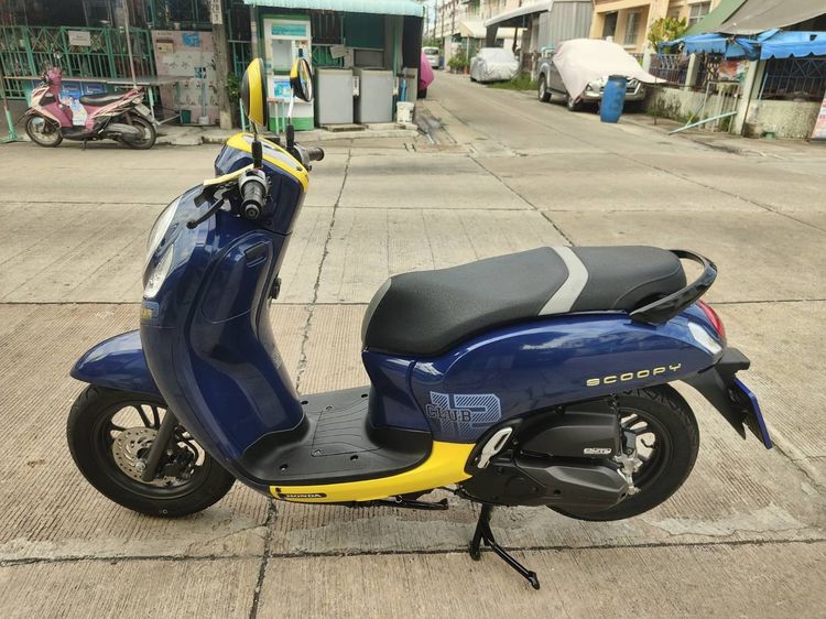 🛵ยังไงก็ขาย SCOOPY-i ปี 64 เครื่องดี สีสวย สตาร์ทมือ กุญแจรีโมท เล่มชุดโอนครบ+เปลี่ยนถ่ายน้ำมันเครื่องฟรี ส่งฟรี30 ก.ม รูปที่ 2