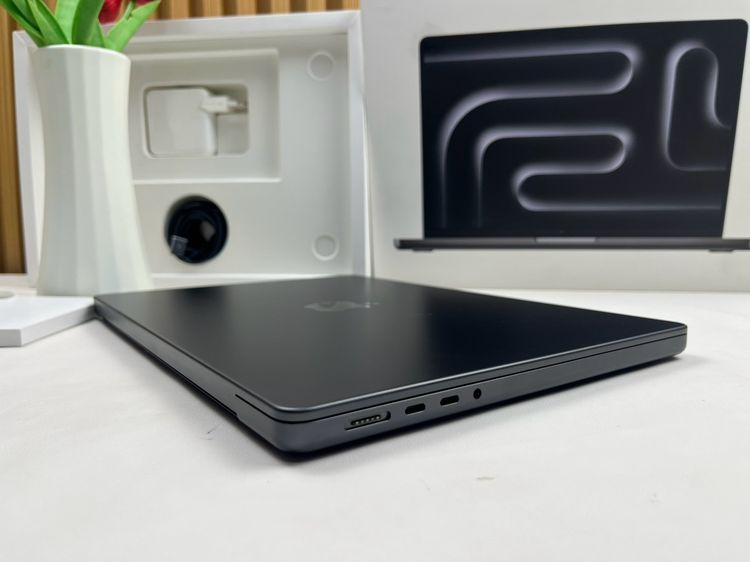 MacBook Pro 14-inch M3 Pro 2023 Ram8GB SSD512GB Black  รูปที่ 9