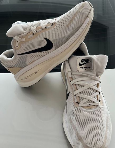 รองเท้าออกกำลังกาย ไม่ระบุ เทา ขายถูก Nike Vomero 18 size 40/250cm สภาพดี นุ่มใสสบาย ของแท้ 100%