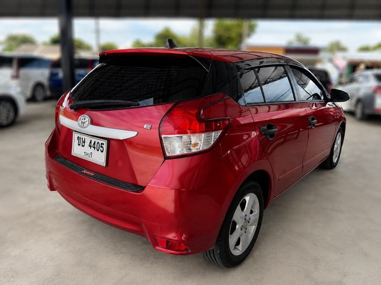 Toyota Yaris 2016 1.5 E Sedan เบนซิน ไม่ติดแก๊ส เกียร์อัตโนมัติ แดง รูปที่ 3
