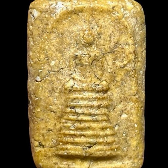 พระสมเด็จวัดเกศไชโย 7 ชั้น คราบกรุฟองเต้าหู้สีเหลือง