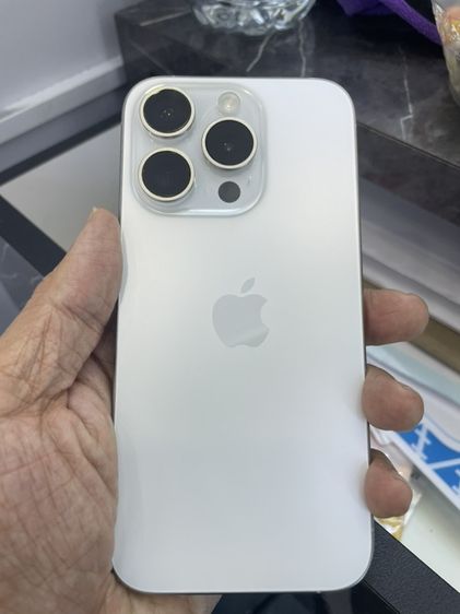 ขาย iPhone 15pro 256g battery 87 สีขาว ครบกล่อง ไม่มีรอย ใช้งานปกติ ราคา 23900 บาท นัดรับ กทม รูปที่ 4