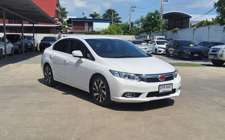 Honda Civic 2013 1.8 EL i-VTEC Sedan เบนซิน ไม่ติดแก๊ส เกียร์อัตโนมัติ ขาว รูปที่ 3