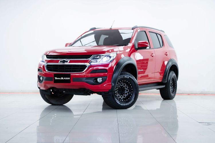 รถ Chevrolet Trailblazer 2.5 LT สี แดง