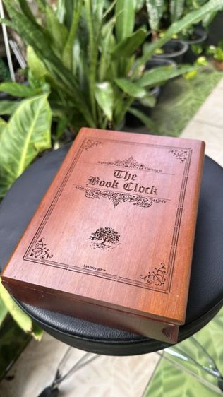 นาฬิกาไม้ตั้งโต๊ะทรงหนังสือวินเทจ WOODREX (The Book Clock) งานญี่ปุ่นแท้ รุ่นสะสมครบรอบ 90 ปี Yamatake สภาพสวยนาฬิกาไม้ตั้งโต๊ะทรงหนังสือวินเทจ WOODREX
