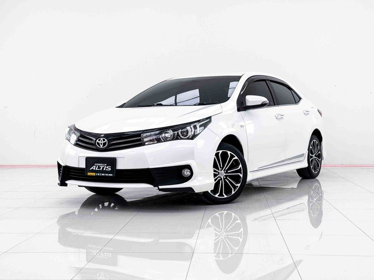 Toyota Altis 2015 1.8 Esport Sedan เบนซิน ไม่ติดแก๊ส เกียร์อัตโนมัติ ขาว