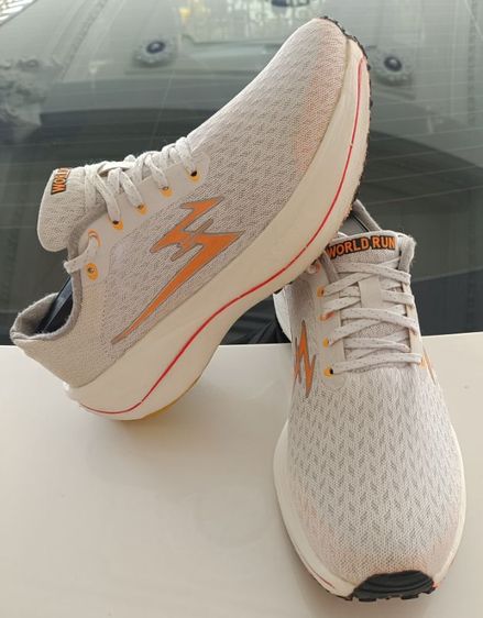 ขาบถูก รองเท้าวิ่ง World Run size 40/250cm เบามากนิ่มเด้ง ใส่สบายมาก ของแท้ 100%