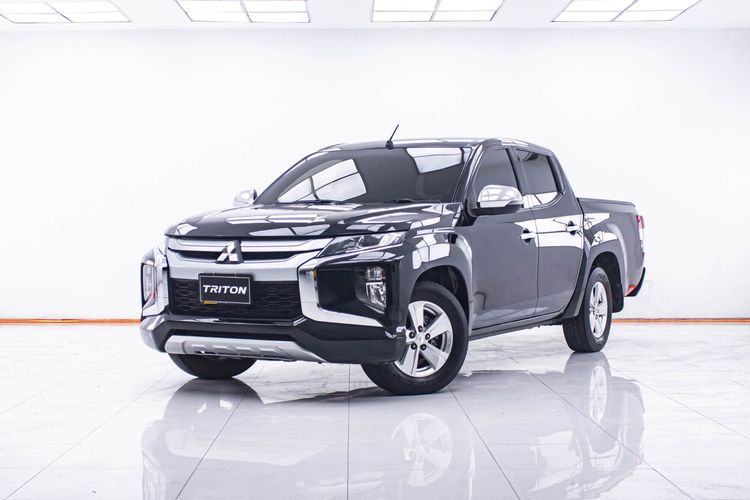 Mitsubishi Triton 2021 2.5 GLX Pickup ดีเซล ไม่ติดแก๊ส เกียร์ธรรมดา ดำ