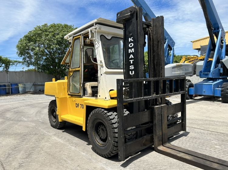 รถฟอร์คลิฟท์ KOMATSU รุ่น DF70 ขนาด 7 ตัน ยกสูง 3 เมตร งาสไลด์ รถเก่านอก รูปที่ 6