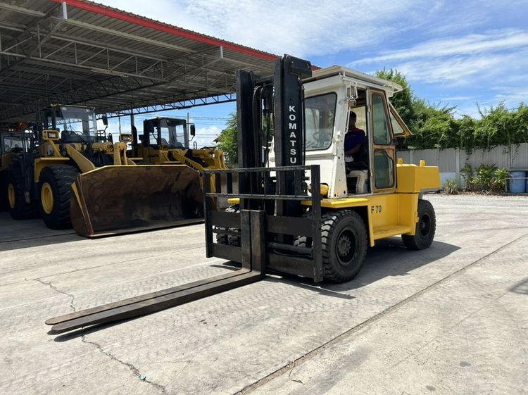 รถฟอร์คลิฟท์ KOMATSU รุ่น DF70 ขนาด 7 ตัน ยกสูง 3 เมตร งาสไลด์ รถเก่านอก รูปที่ 3