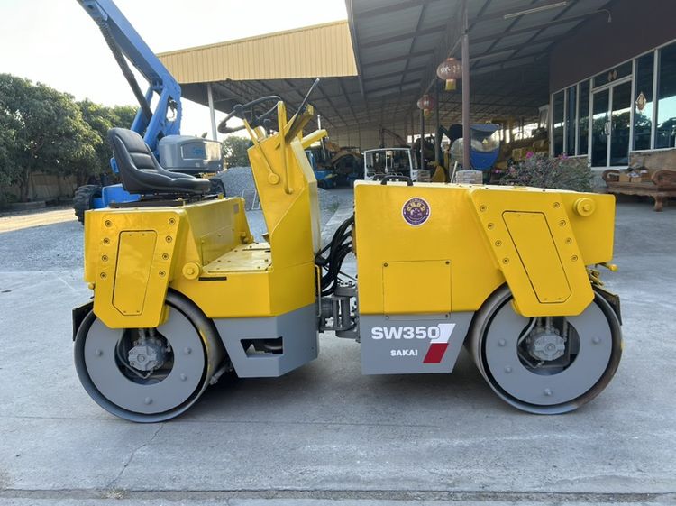 รถบดสั่นสะเทือนล้อเหล็ก SAKAI รุ่น SW350 หนัก 2.5 ตัน รถเก่านอก รูปที่ 5
