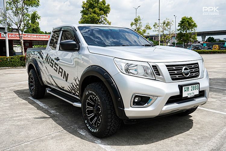 Nissan NP300-NAVARA 2020 2.5 S Pickup ดีเซล ไม่ติดแก๊ส เกียร์ธรรมดา เทา รูปที่ 3